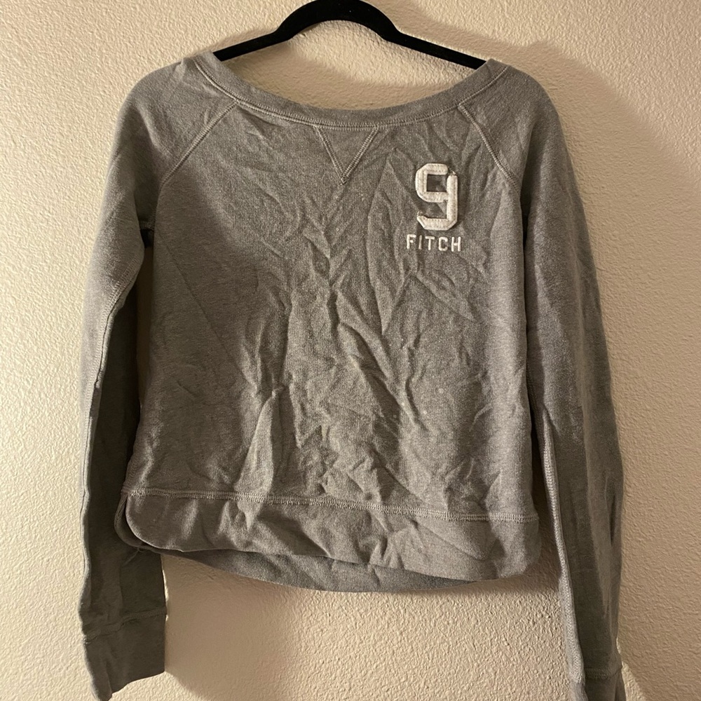 ABERCROMBIE & FITCH OFF THE SHOULDER THIN SWEATER